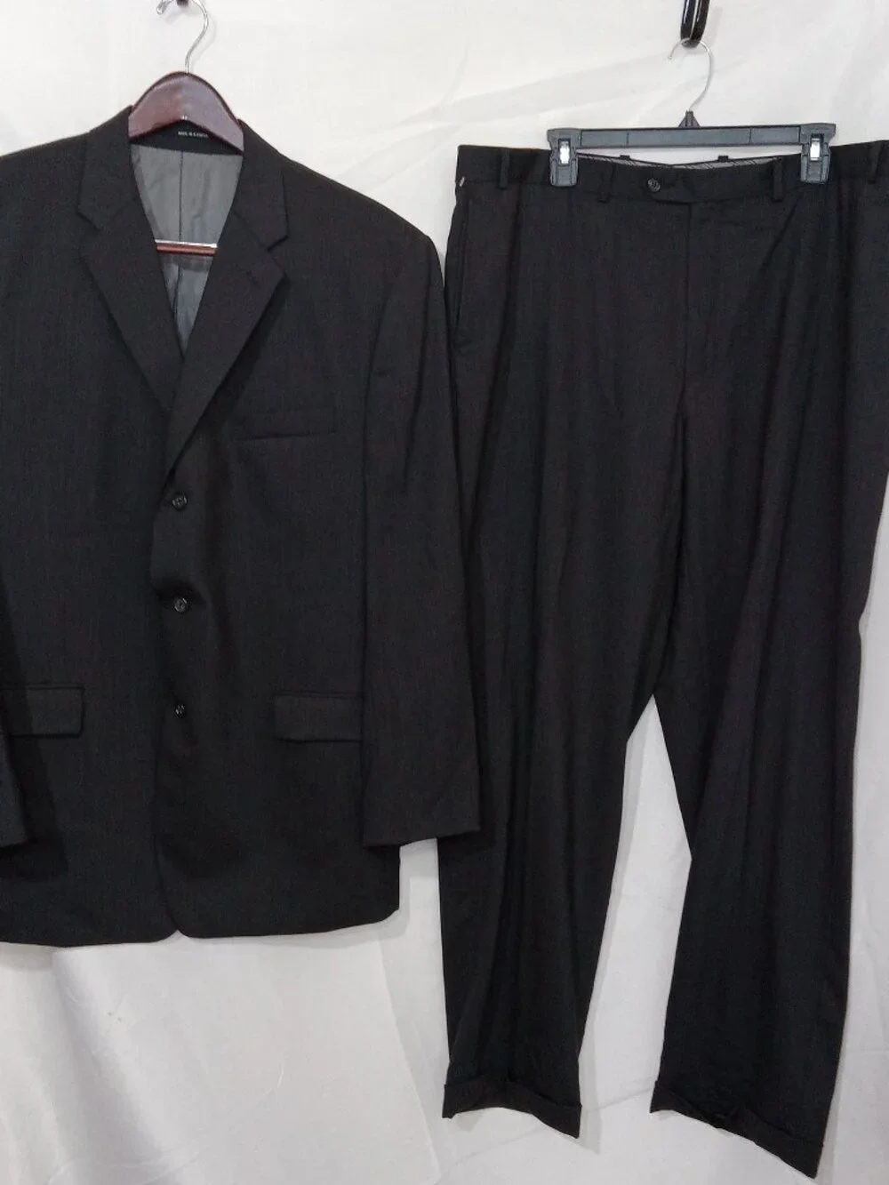 Vintage Calvin Klein 100% Wool Suit 46R 40x32 Black 3 Button Formal Business